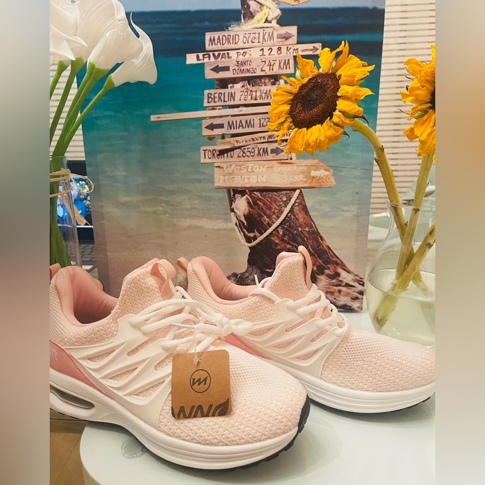 Women's Pink Athletic Shoes